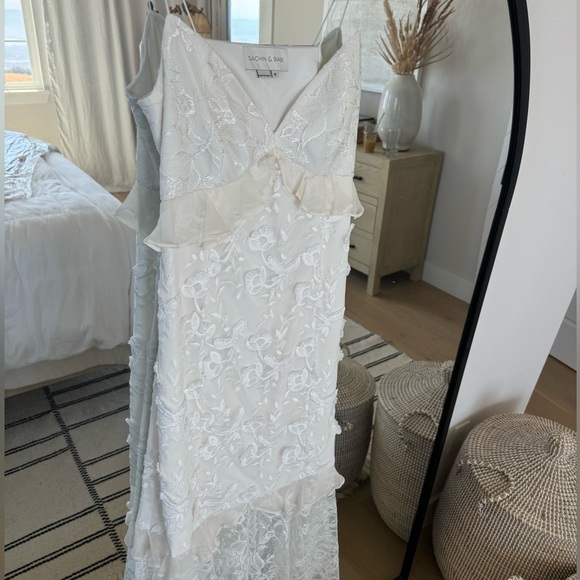 Sachin + Babi - Milan Midi Embroidered Lace Dress - Picture 5 of 11